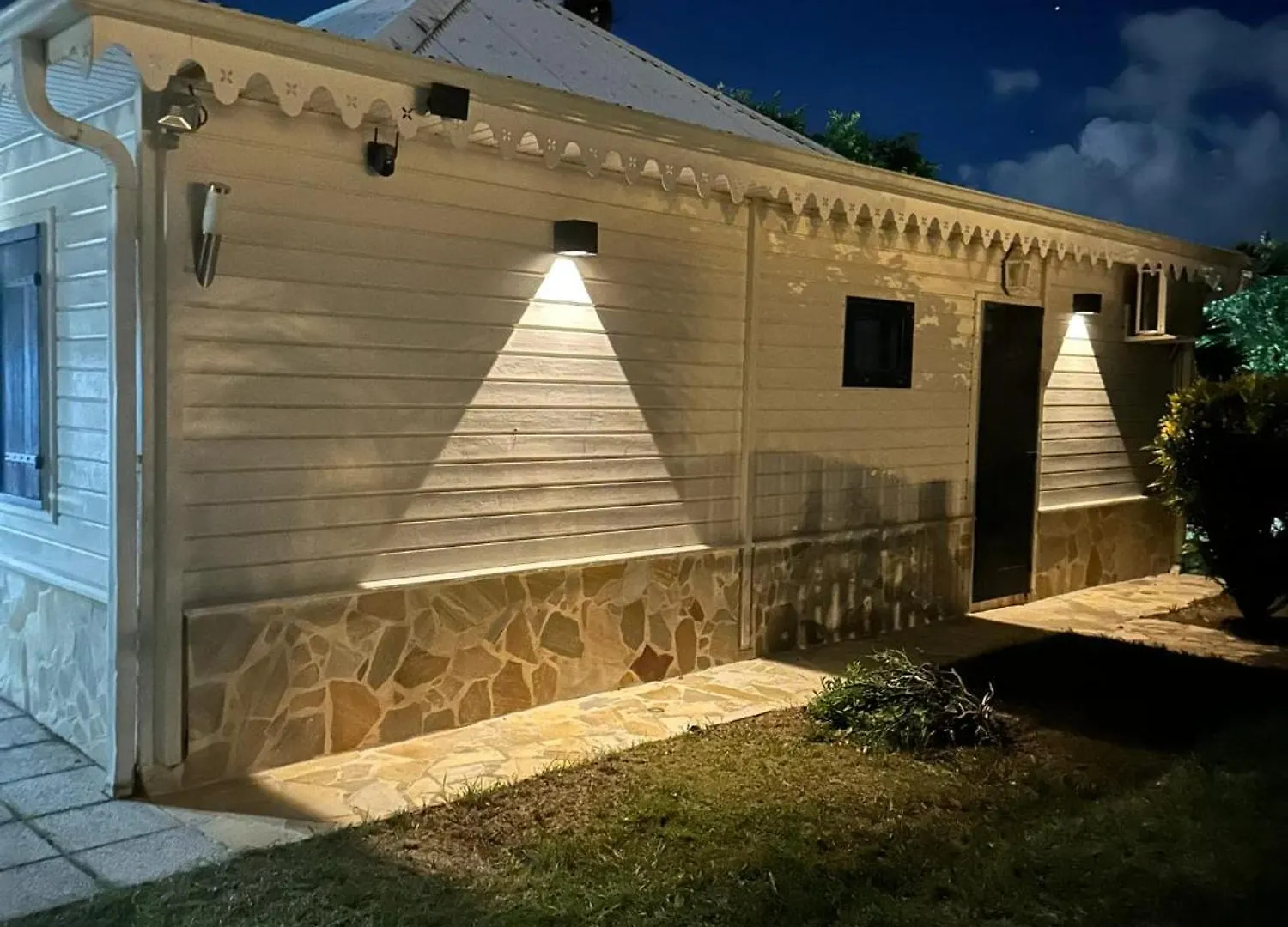 Villa Spacieuse Avec Piscine A Saint-Pierre